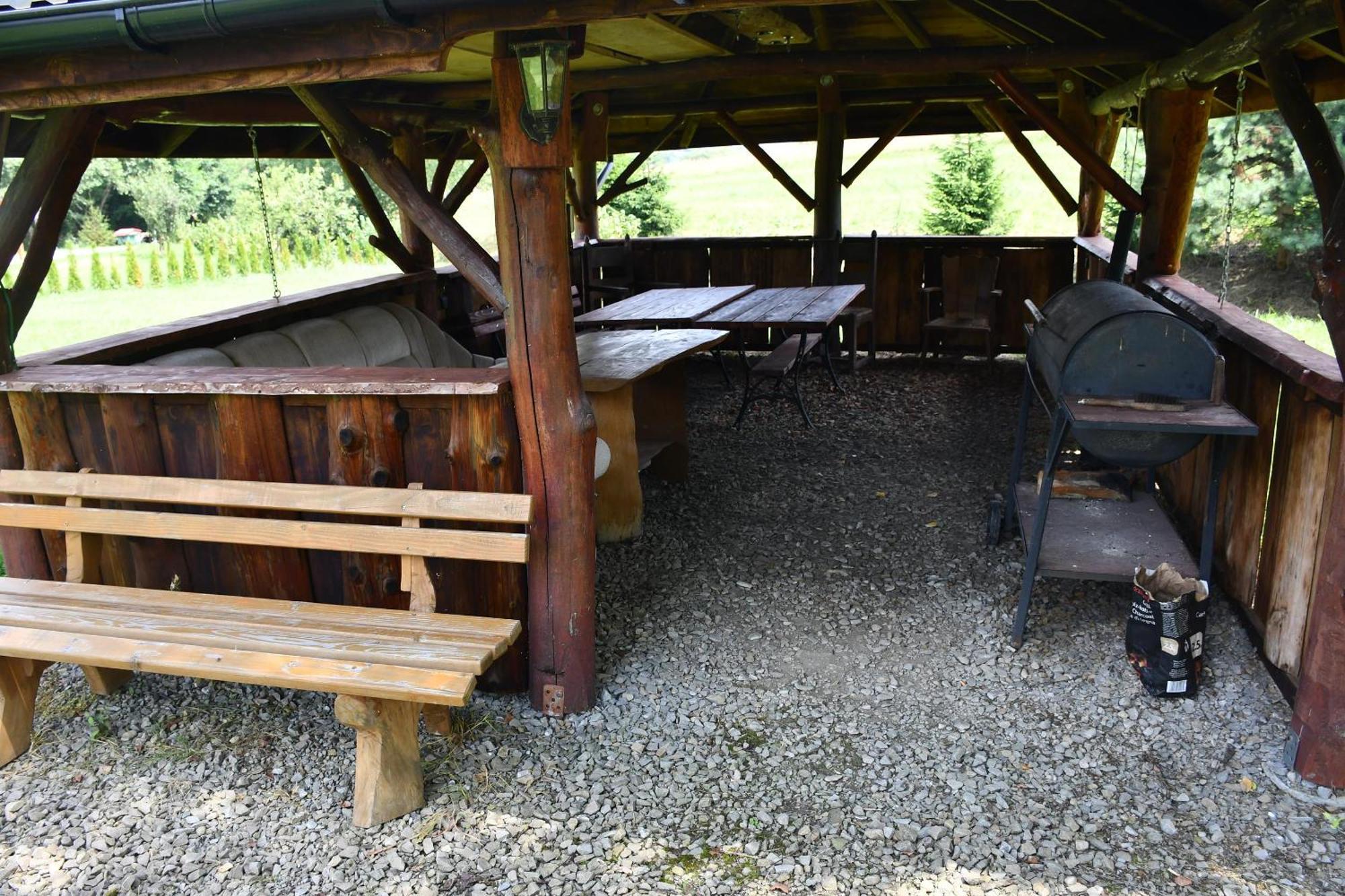 Pod Nartami Apartment Hoczew