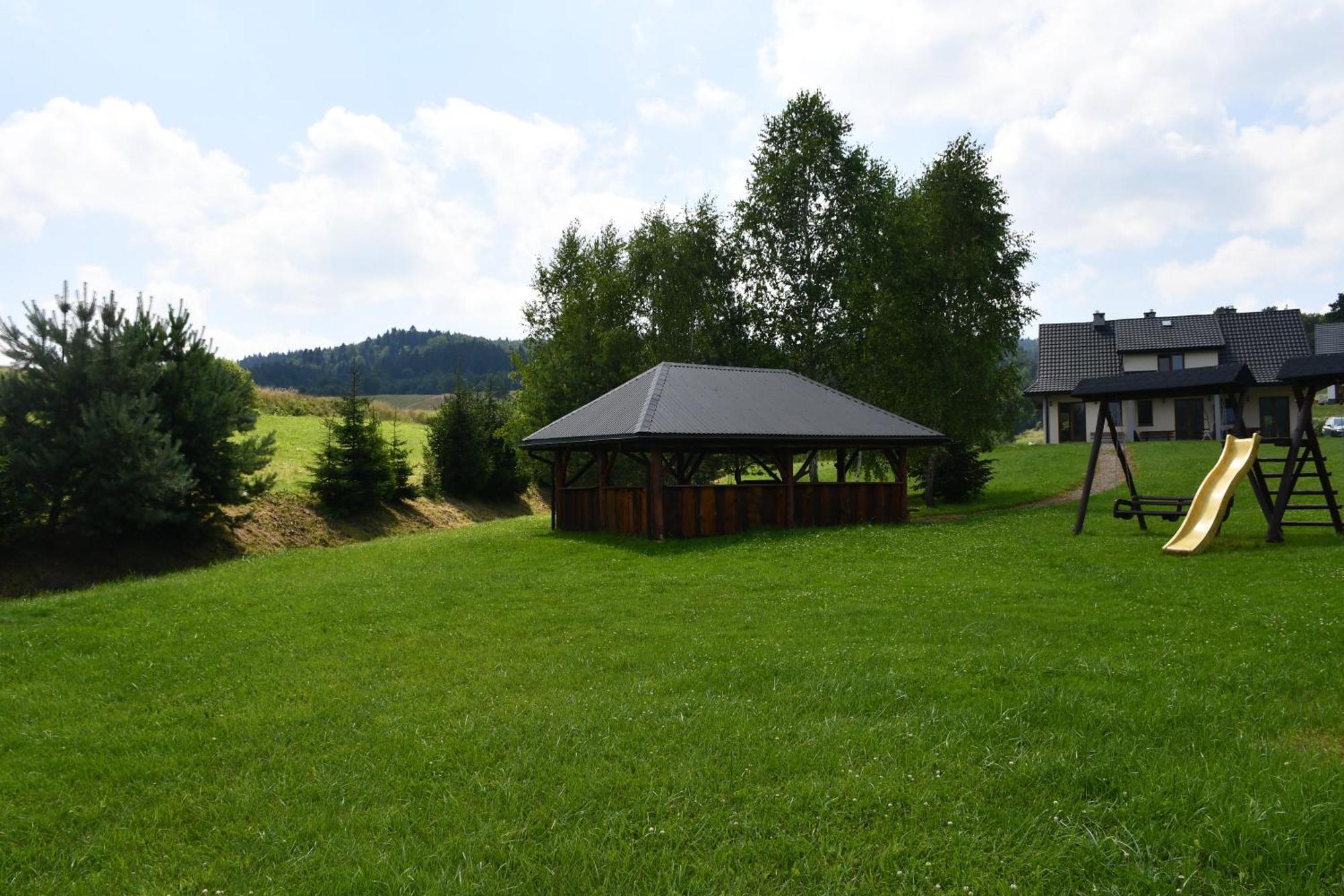 Apartment Pod Nartami Hoczew